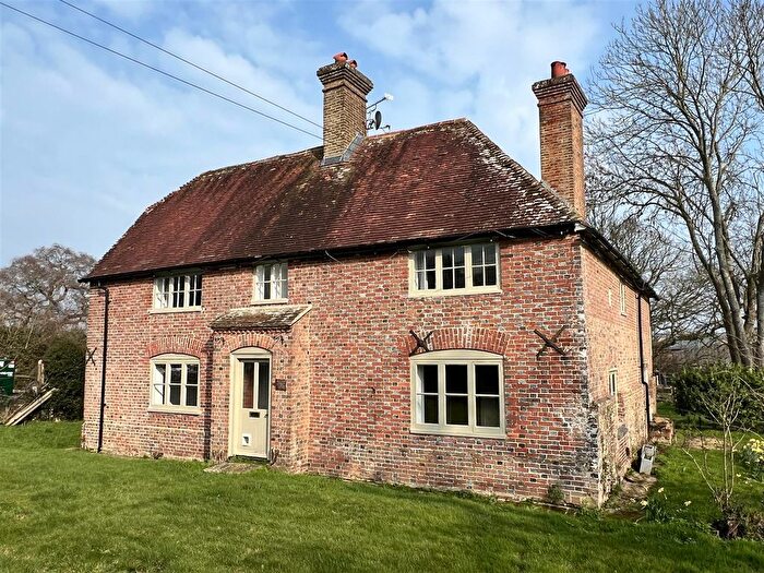 4 Bedroom Detached House To Rent In Peasmarsh, Rye, TN31