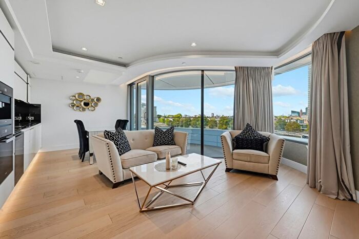 2 Bedroom Flat To Rent In The Corniche, Albert Embankment, London, SE1