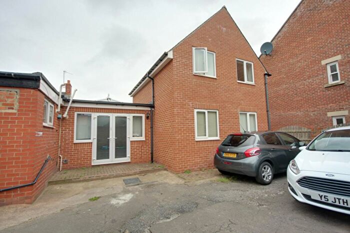 4 Bedroom House To Rent In B Gilesgate (L), DH1