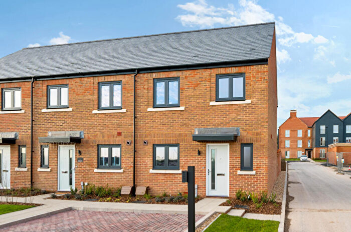 2 Bedroom Semi Detached House To Rent In Pauncefoot Road, Winchester, Hampshire, SO22