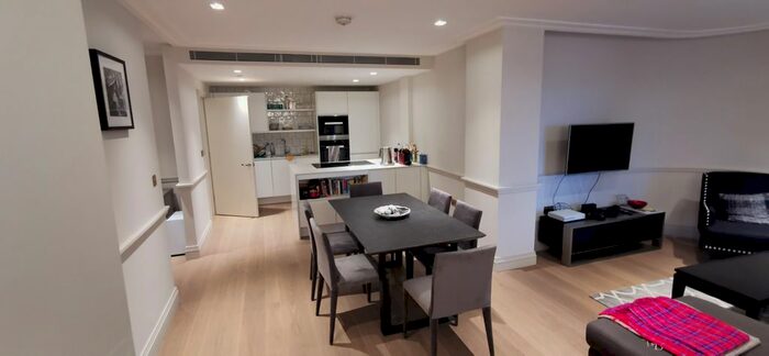 2 Bedroom Flat To Rent In Crisp Road, London, W6