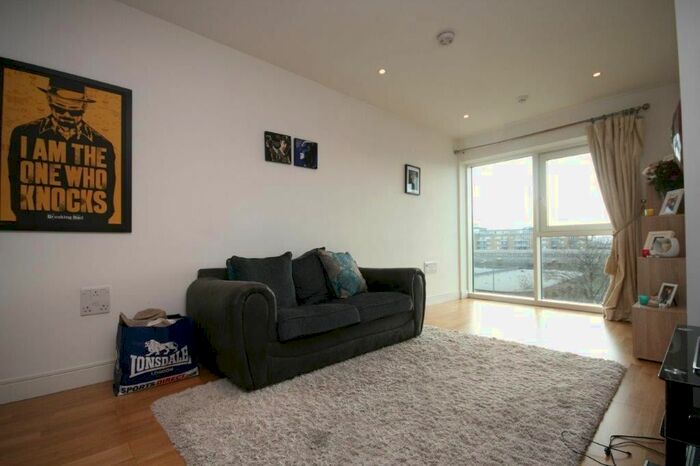 1 Bedroom Flat To Rent In Juniper Drive, London, SW18