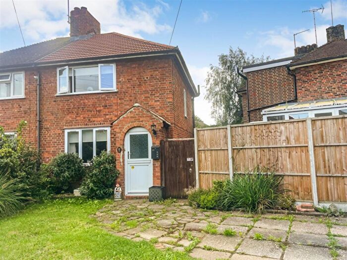 2 Bedroom Semi-Detached House For Sale In Wantley Hill Estate, Henfield, BN5