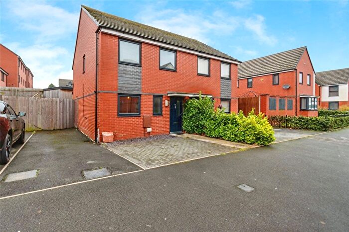 3 Bedroom Semi-Detached House For Sale In Turnstone Road, Walsall, West Midlands, WS3