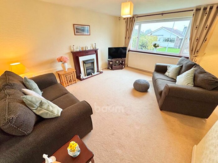 3 Bedroom Detached Bungalow For Sale In Lancaster Avenue, Beith, KA15