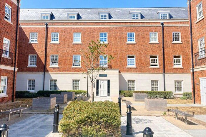 2 Bedroom Flat For Sale In The Bridgehouse, Weevil Lane, Royal Clarence Yard, Gosport, PO12
