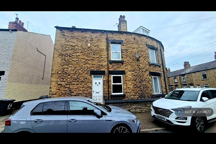 2 Bedroom Terraced House To Rent In St. Georges Road, Barnsley, S70