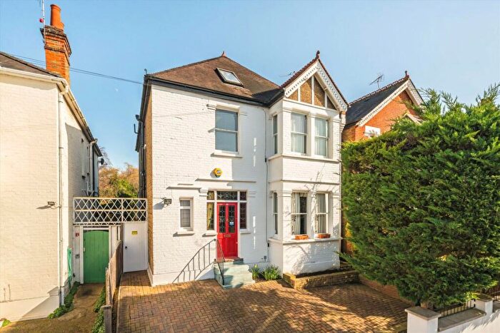 4 Bedroom Detached House For Sale In Park Road, Kingston Upon Thames, KT2
