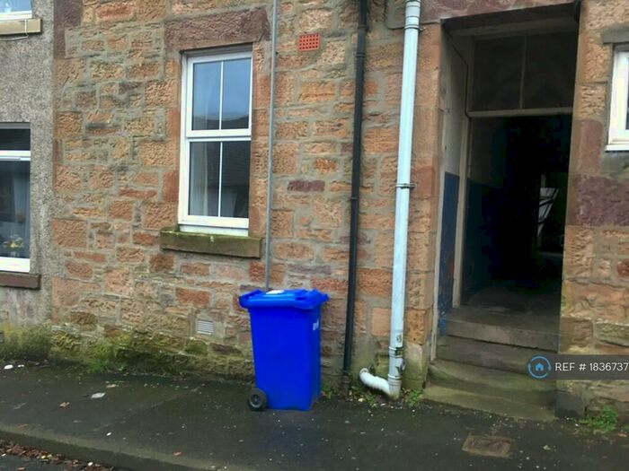 1 Bedroom Flat To Rent In Welltrees Street, Maybole, KA19