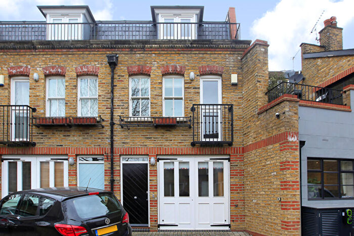 3 Bedroom House To Rent In Royal Duchess Mews, Dinsmore Road, Clapham South, London, SW12