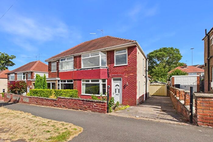 3 Bedroom Semi Detached House For Sale In Kirkby Drive, Sheffield, South Yorkshire, S12