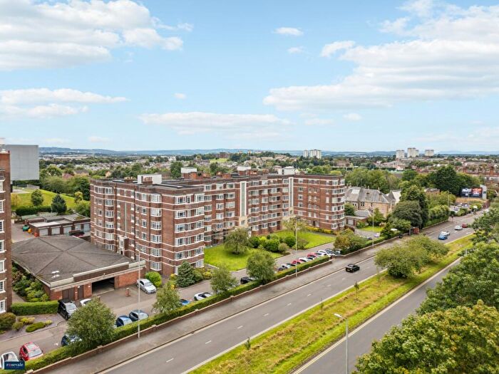 1 Bedroom Flat To Rent In B Kelvin Court, Glasgow, G12