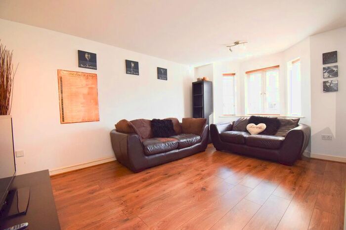 2 Bedroom Flat To Rent In Rosebury Drive, Longbenton, Newcastle Upon Tyne, NE12