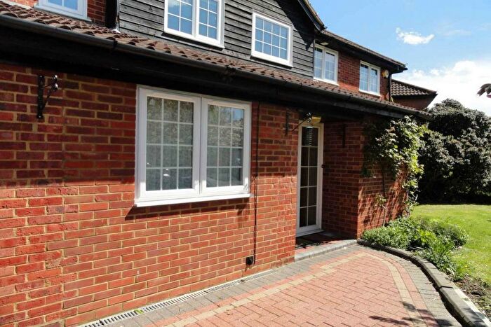 Studio To Rent In Upper Stone Hayes, Great Linford, Milton Keynes, MK14