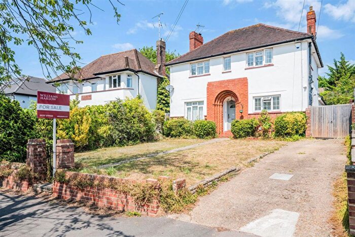 4 Bedroom Detached House For Sale In Warren Road, Banstead, SM7