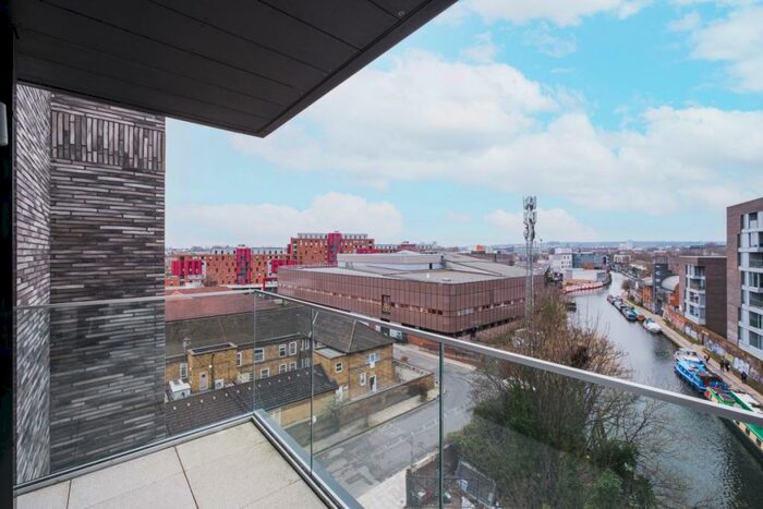 3 Bedroom Apartment To Rent In Enclave Kx Kings Cross, NW1
