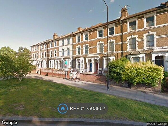2 Bedroom Flat To Rent In Stoke Newington Common, London, N16