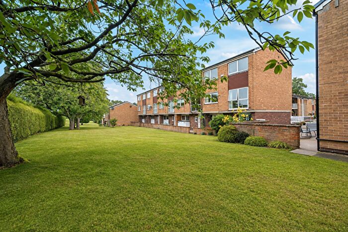 2 Bedroom Flat For Sale In Ashfield Court, Tadcaster Road, York, YO24