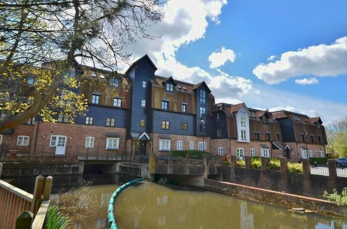 2 Bedroom Flat To Rent In Thorney Mill Road, West Drayton, UB7