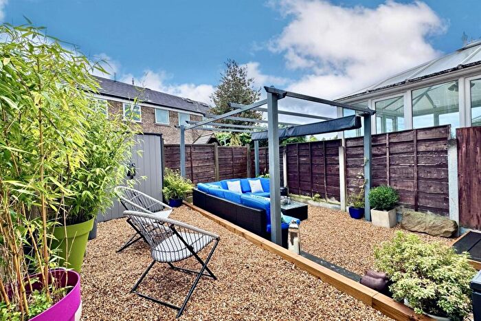 2 Bedroom End Of Terrace House For Sale In Brosscroft Village, Hadfield, Glossop, SK13