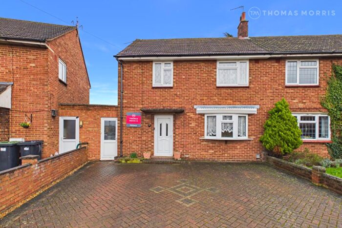 3 Bedroom Semi Detached House For Sale In The Rowlands, Biggleswade, Bedfordshire, SG18