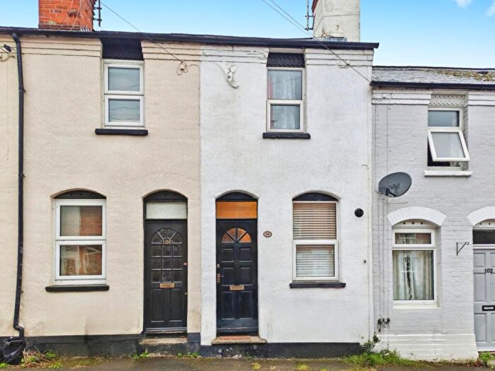 2 Bedroom Terraced House To Rent In Blenheim Gardens, Reading, RG1