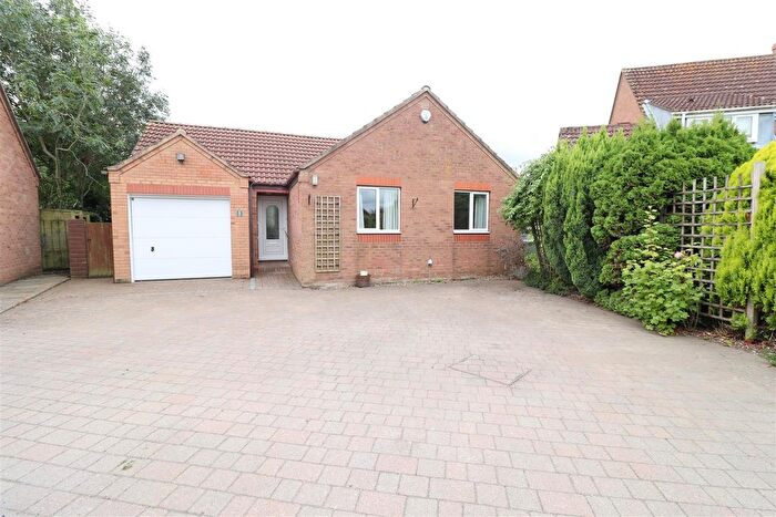 3 Bedroom Detached Bungalow For Sale In Meadowfield Close, Pocklington, York, YO42