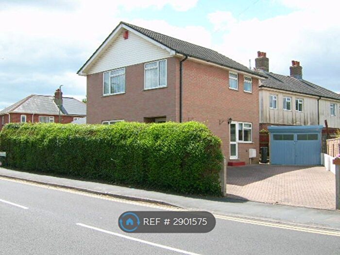 3 Bedroom Detached House To Rent In Malvern Road, Bournemouth, BH9