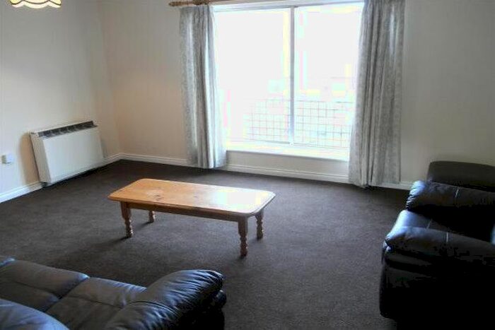 2 Bedroom Flat To Rent In Riverview Place, Glasgow, G5