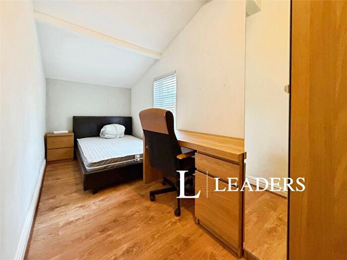 1 Bedroom House To Rent In Portland Street, LN5