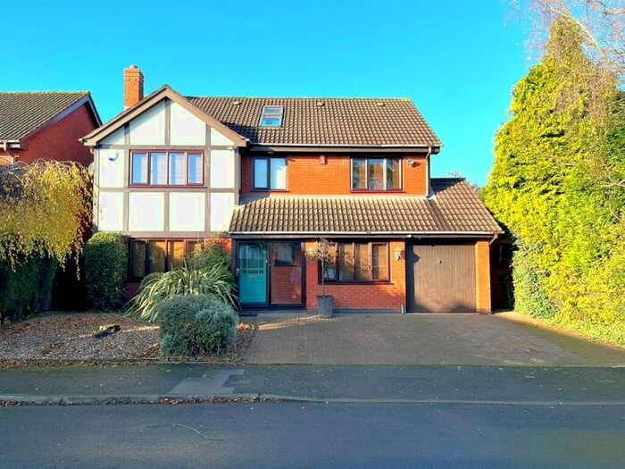 5 Bedroom Detached House To Rent In Millcroft Road, Sutton Coldfield, West Midlands, B74