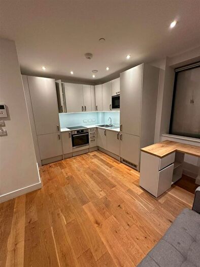 1 Bedroom Property To Rent In High Street, Feltham, TW13