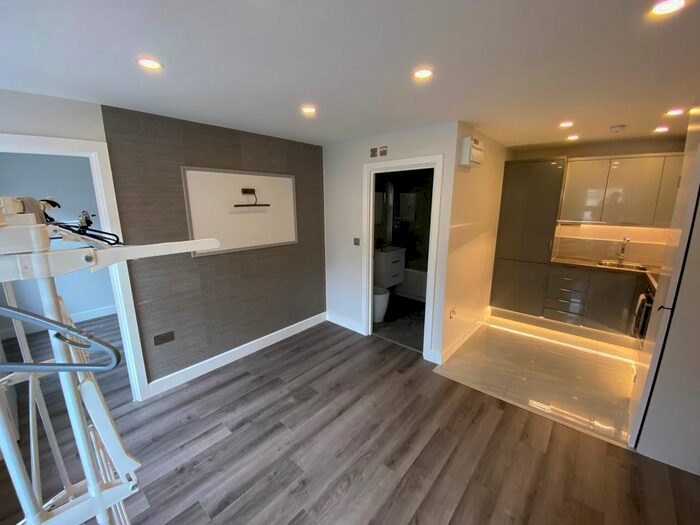 1 Bedroom Flat To Rent In Howard Close, Waltham Abbey, EN9