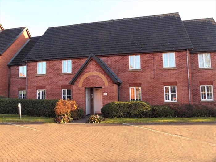 2 Bedroom Flat To Rent In Silverdale Drive, Burntwood, WS7