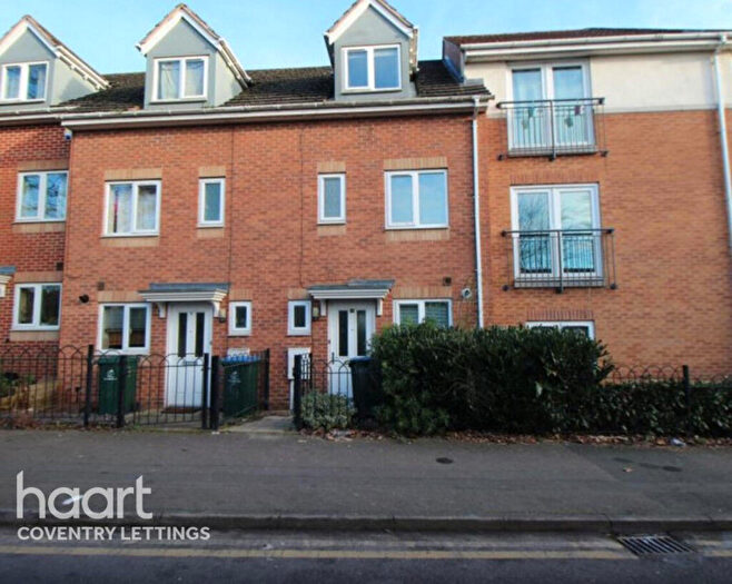 3 Bedroom Town House To Rent In Thackeray Road, Coventry, CV2