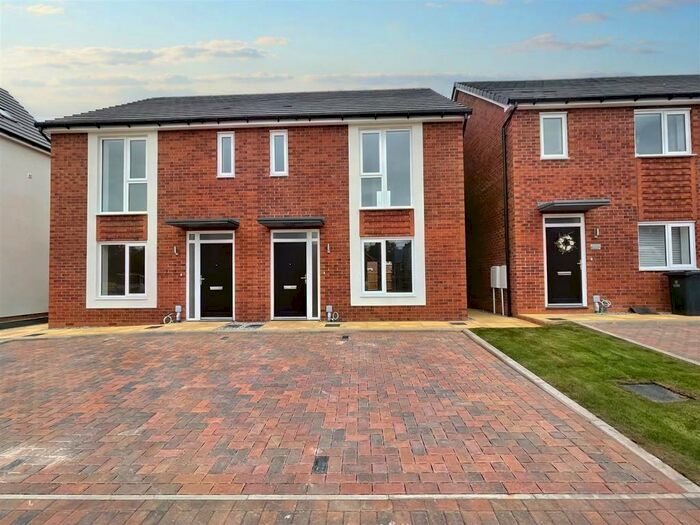 3 Bedroom Semi-Detached House To Rent In Palmer Way, Blythe Bridge, Stoke-On-Trent, ST11