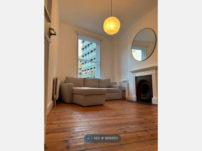 2 Bedroom Flat To Rent In Grays Inn Road, London, WC1X