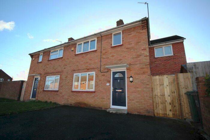 3 Bedroom Semi-Detached House To Rent In Masefield Road, Braintree, Essex, CM7