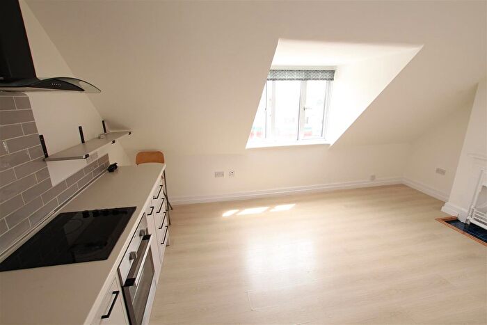 1 Bedroom Property To Rent In Wellingborough Road, Northampton, NN1