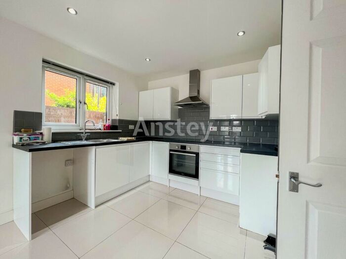 1 Bedroom Flat To Rent In Paynes Road, Southampton, SO15