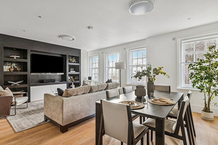 3 Bedroom Flat For Sale In Kensington Church Street, Kensington, W8