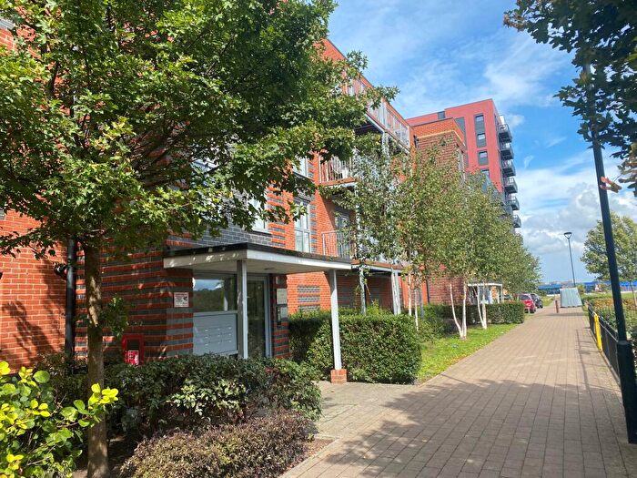 2 Bedroom Flat To Rent In Hamilton House, Meridian Way, SO14