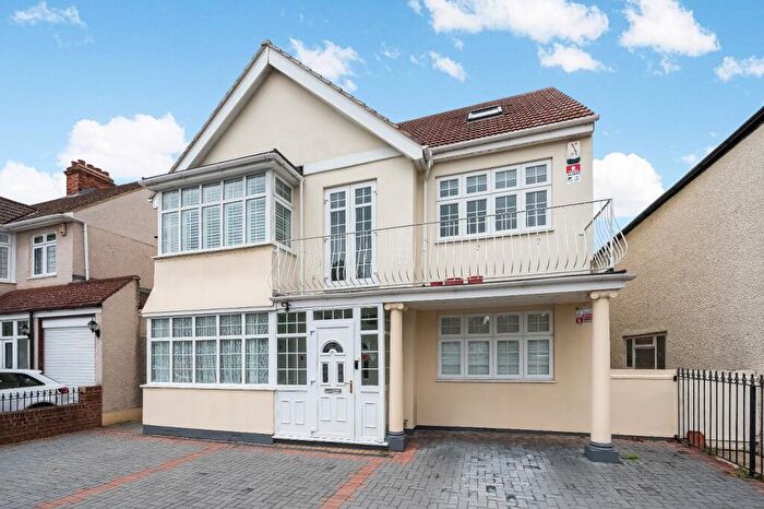4 Bedroom Detached House For Sale In Forster Road, Beckenham, BR3