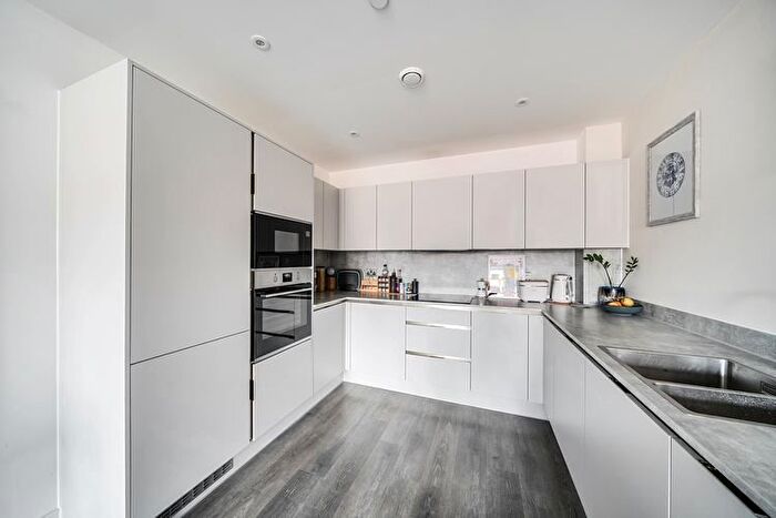 1 Bedroom Flat For Sale In Forge House, Watford, Hertfordshire, WD19