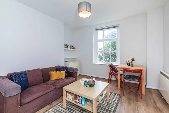 1 Bedroom Flat To Rent In Corfield St, Bethnal Green, E2