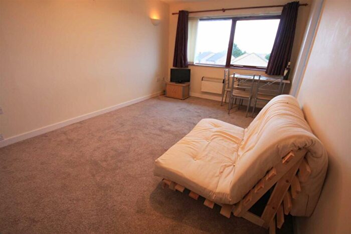 1 Bedroom Flat To Rent In Copse Avenue, Swindon, SN1