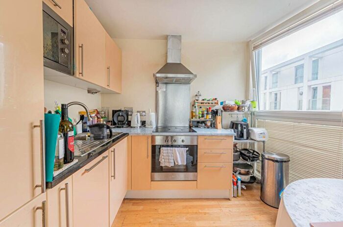 1 Bedroom Flat To Rent In Denison House, Canary Wharf, London, E14