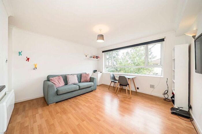 1 Bedroom Flat To Rent In Woodfield Road, Ealing, W5