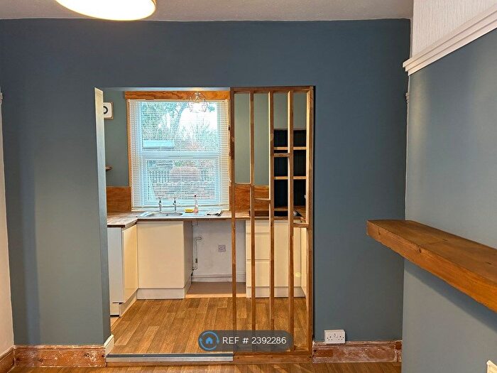 3 Bedroom End Of Terrace House To Rent In Salisbury Ave, Bristol, BS15