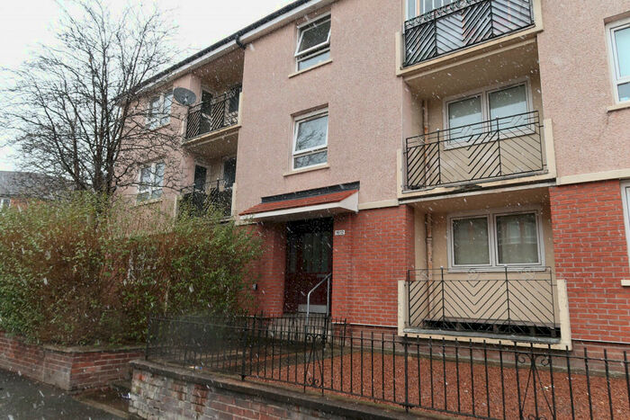 2 Bedroom Flat To Rent In Dumbarton Road, Scotstoun, G14